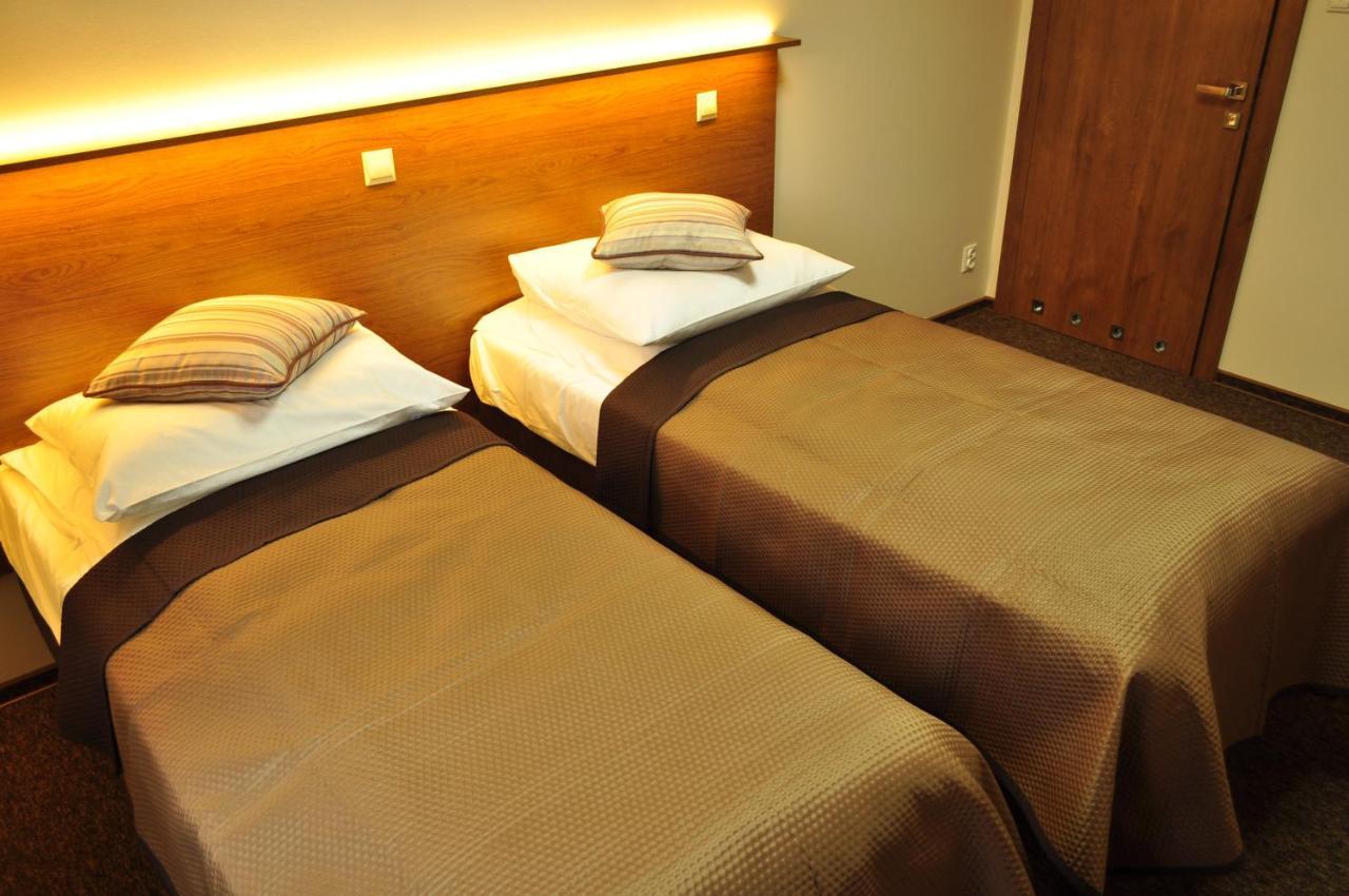 Villa B&B Warszawa Eksteriør billede